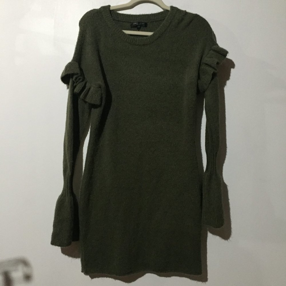 Romeo & Juliet Couture Green long sleeve dress M